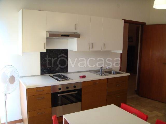 appartamento in vendita ad Ancona in zona Vallemiano