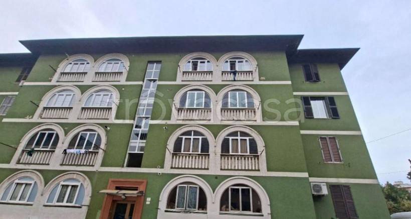 appartamento in vendita ad Ancona in zona Vallemiano