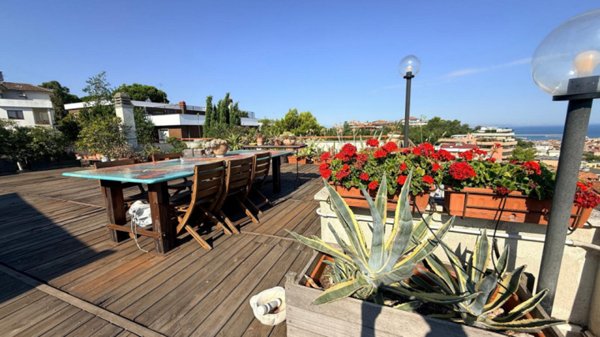 appartamento in vendita ad Ancona in zona Borgo Rodi