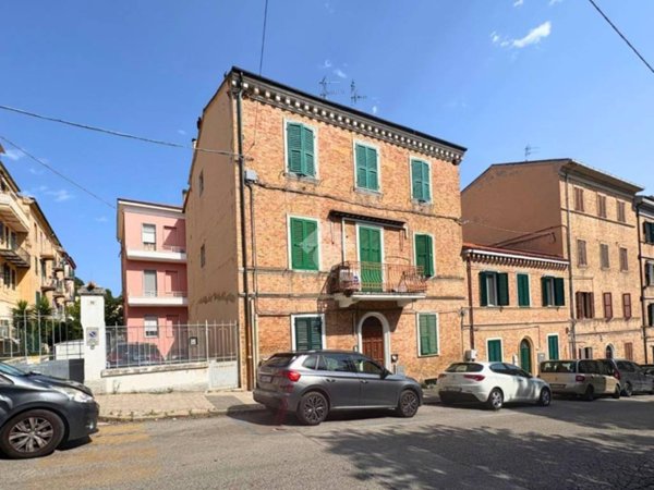 appartamento in vendita ad Ancona