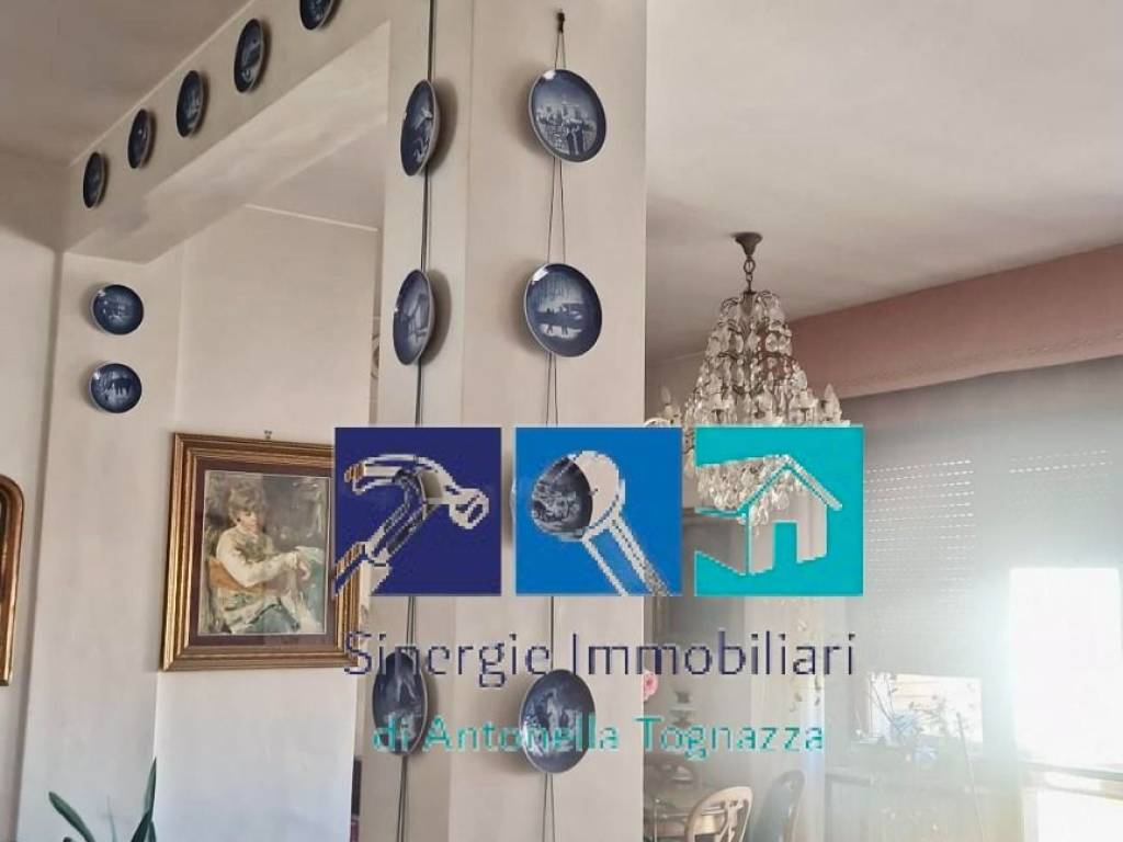 appartamento in vendita ad Ancona in zona Adriatico