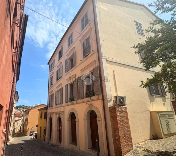 appartamento in vendita ad Ancona in zona Centro Storico