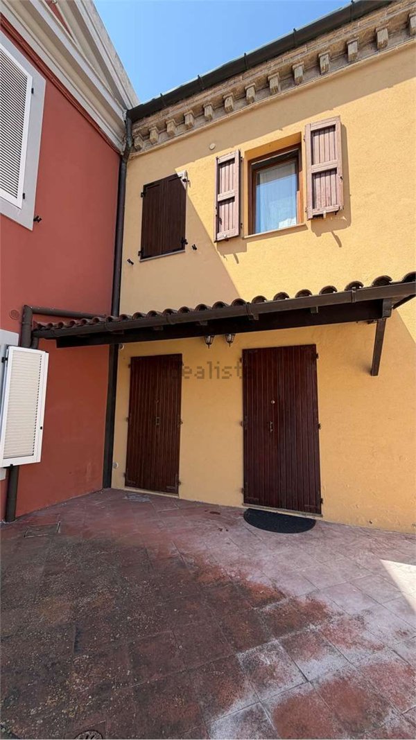 appartamento in vendita ad Ancona in zona Posatora