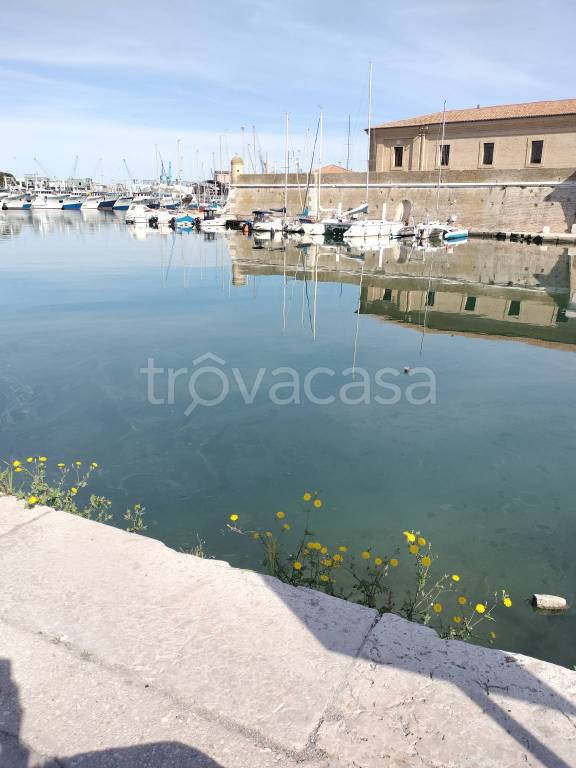 appartamento in vendita ad Ancona in zona Piano San Lazzaro