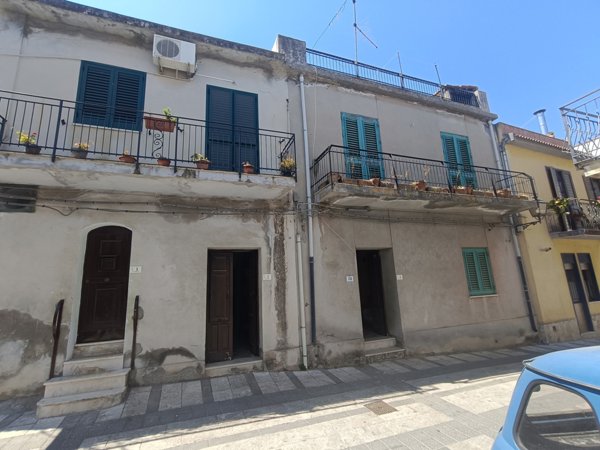 locale di sgombero in vendita ad Ancona in zona Baraccola