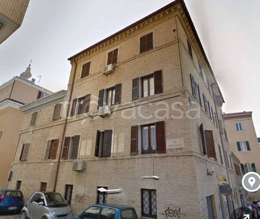 appartamento in vendita ad Ancona in zona Centro Storico
