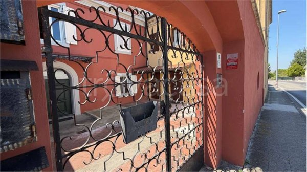 appartamento in vendita ad Ancona in zona Posatora