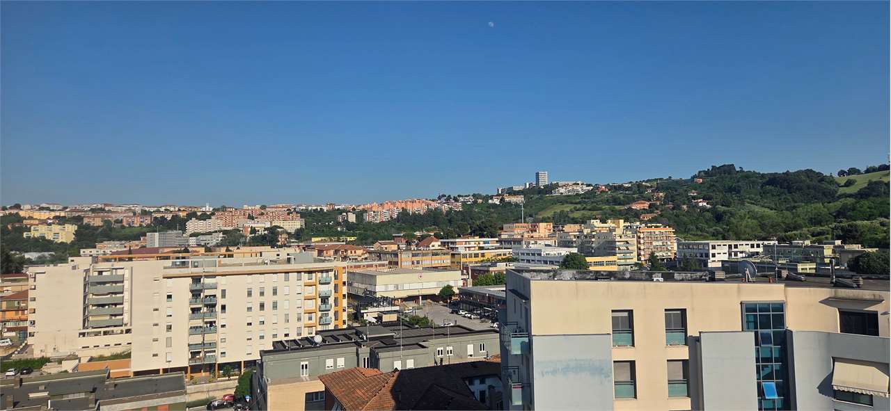 appartamento in vendita ad Ancona in zona Pinocchio