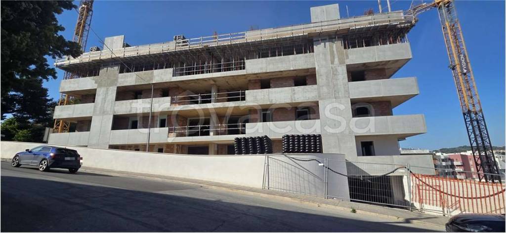 appartamento in vendita ad Ancona in zona Palombare