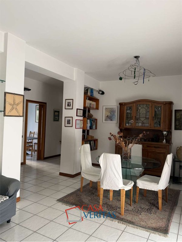 appartamento in vendita ad Ancona in zona Vallemiano