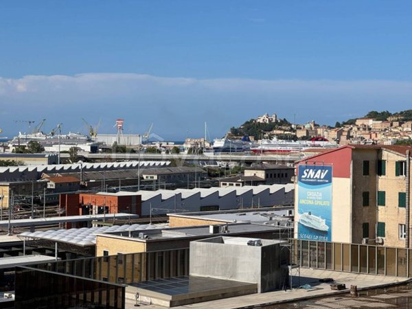 appartamento in vendita ad Ancona in zona Piano San Lazzaro