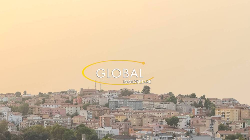 appartamento in vendita ad Ancona in zona Tavernelle