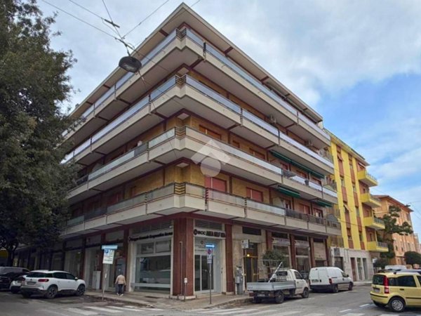 appartamento in vendita ad Ancona in zona Adriatico