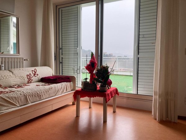 appartamento in vendita ad Ancona in zona Montirozzo