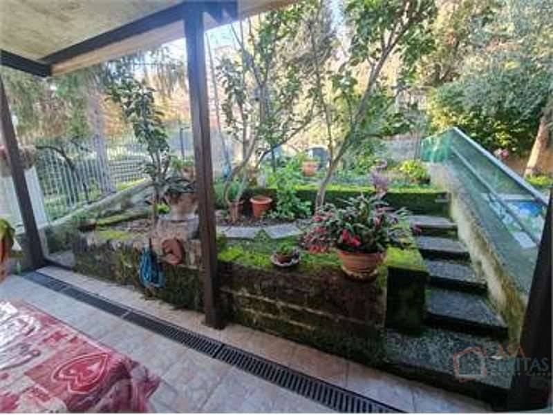 casa indipendente in vendita ad Ancona in zona Montedago