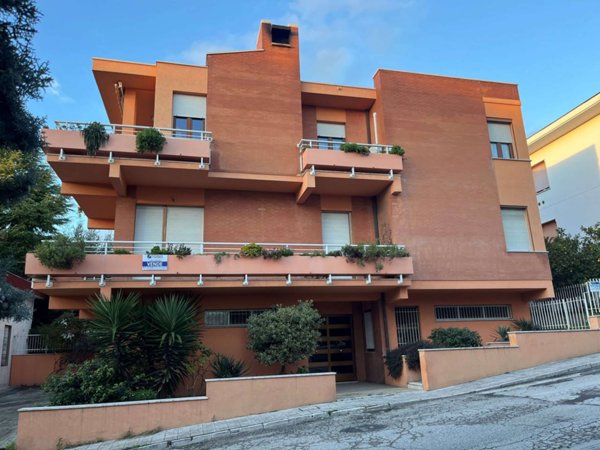 appartamento in vendita ad Ancona in zona Piano San Lazzaro