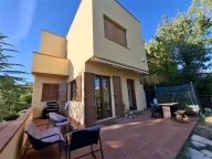 casa indipendente in vendita ad Ancona in zona Piano San Lazzaro