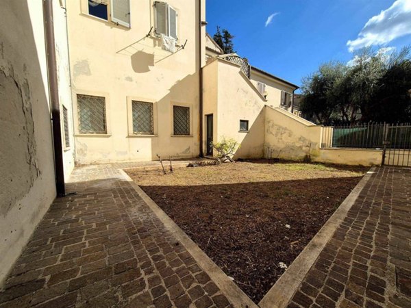 appartamento in vendita ad Ancona in zona Piano San Lazzaro