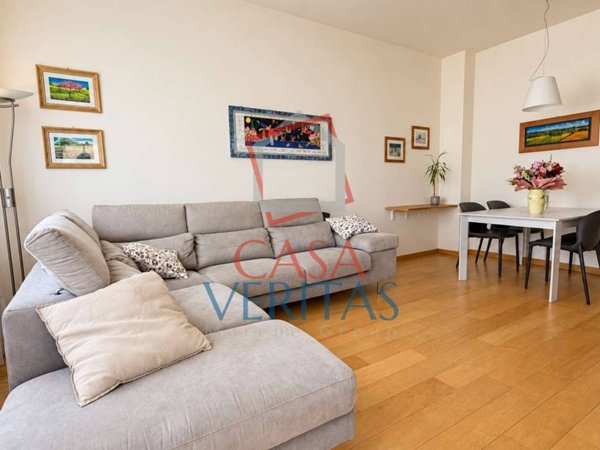 appartamento in vendita ad Ancona in zona Vallemiano