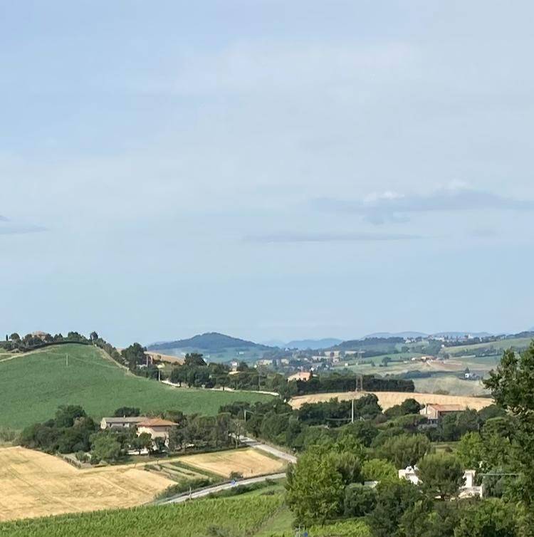 casa indipendente in vendita ad Ancona in zona Varano