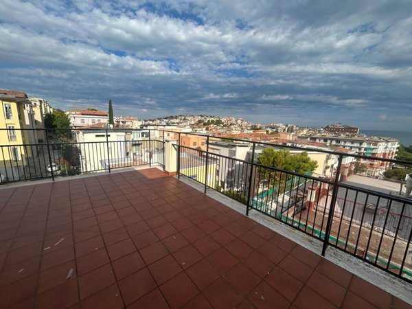 appartamento in vendita ad Ancona in zona Passetto