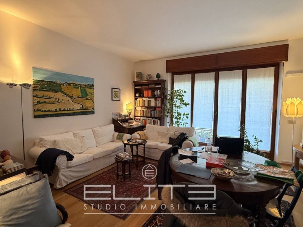 appartamento in vendita ad Ancona in zona Adriatico