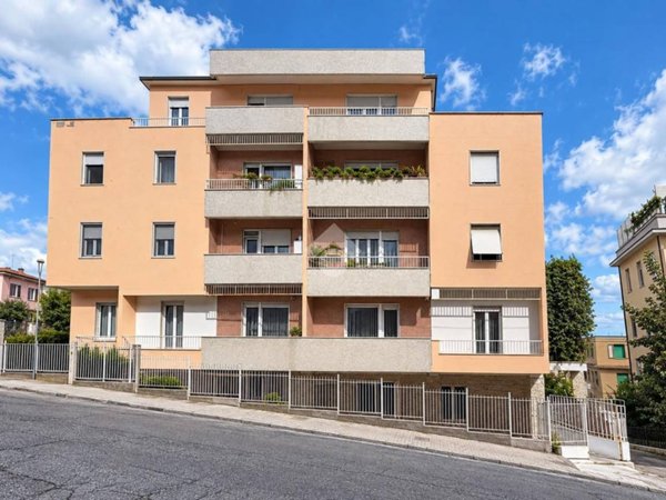 appartamento in vendita ad Ancona in zona Adriatico