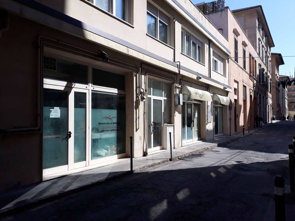 appartamento in vendita ad Ancona in zona Centro Storico