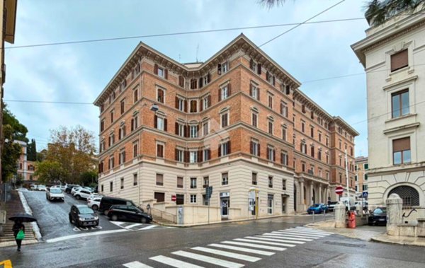 appartamento in vendita ad Ancona in zona Piano San Lazzaro