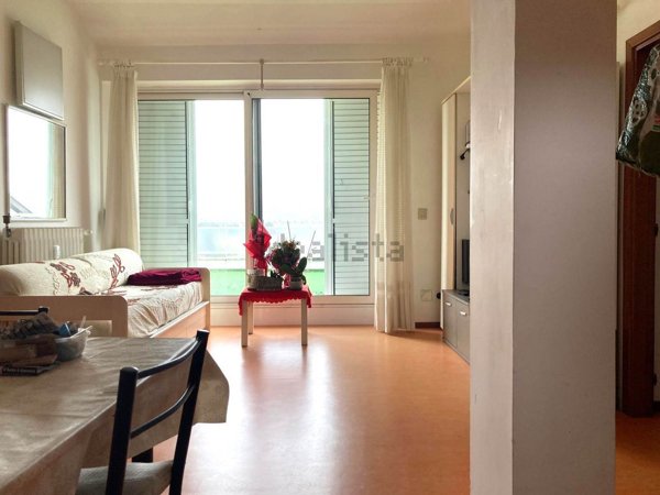 appartamento in vendita ad Ancona in zona Montirozzo