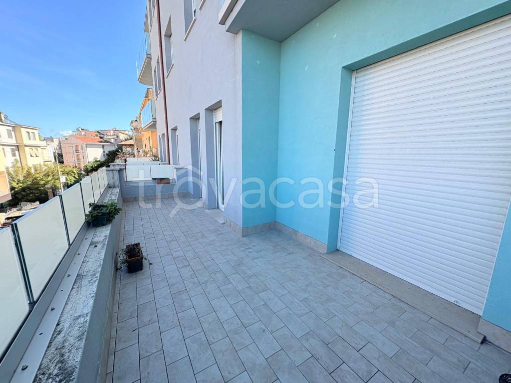 appartamento in vendita ad Ancona in zona Adriatico