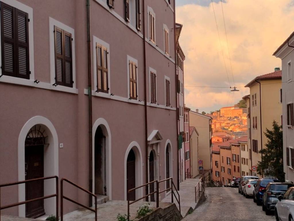 appartamento in vendita ad Ancona in zona Piano San Lazzaro
