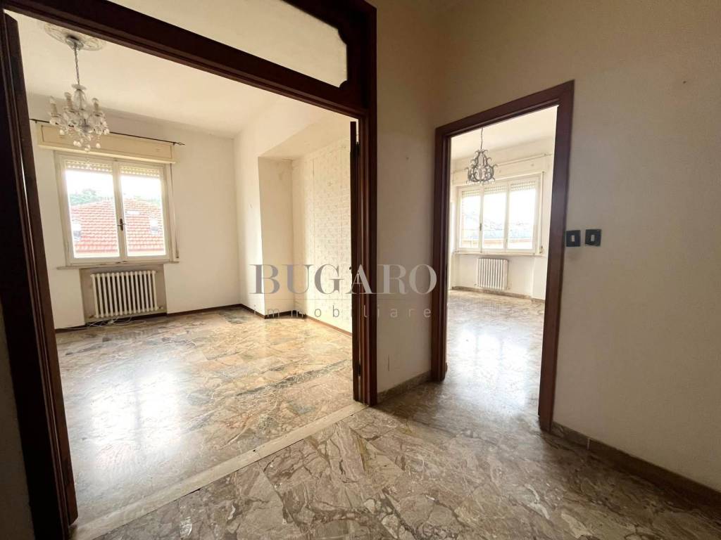 appartamento in vendita ad Ancona in zona Adriatico