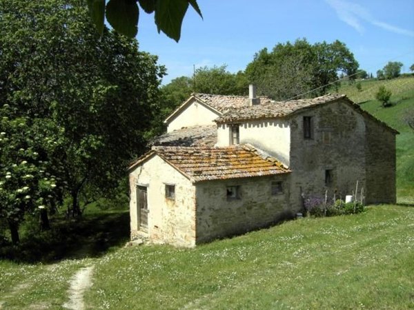 casa indipendente in vendita ad Arcevia in zona Castiglioni