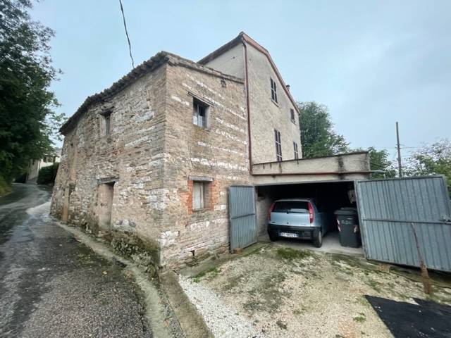 casa indipendente in vendita ad Arcevia