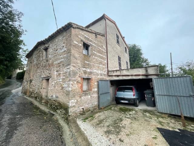 casa indipendente in vendita ad Arcevia