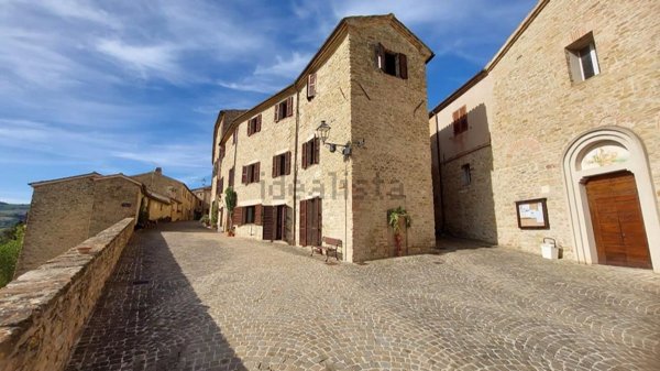 casa indipendente in vendita ad Arcevia in zona Castiglioni