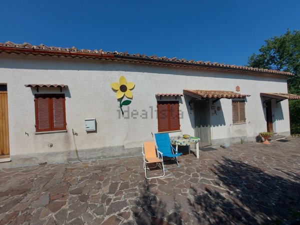 casa indipendente in vendita ad Arcevia
