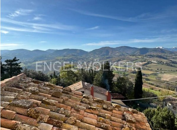 appartamento in vendita ad Arcevia in zona Piticchio