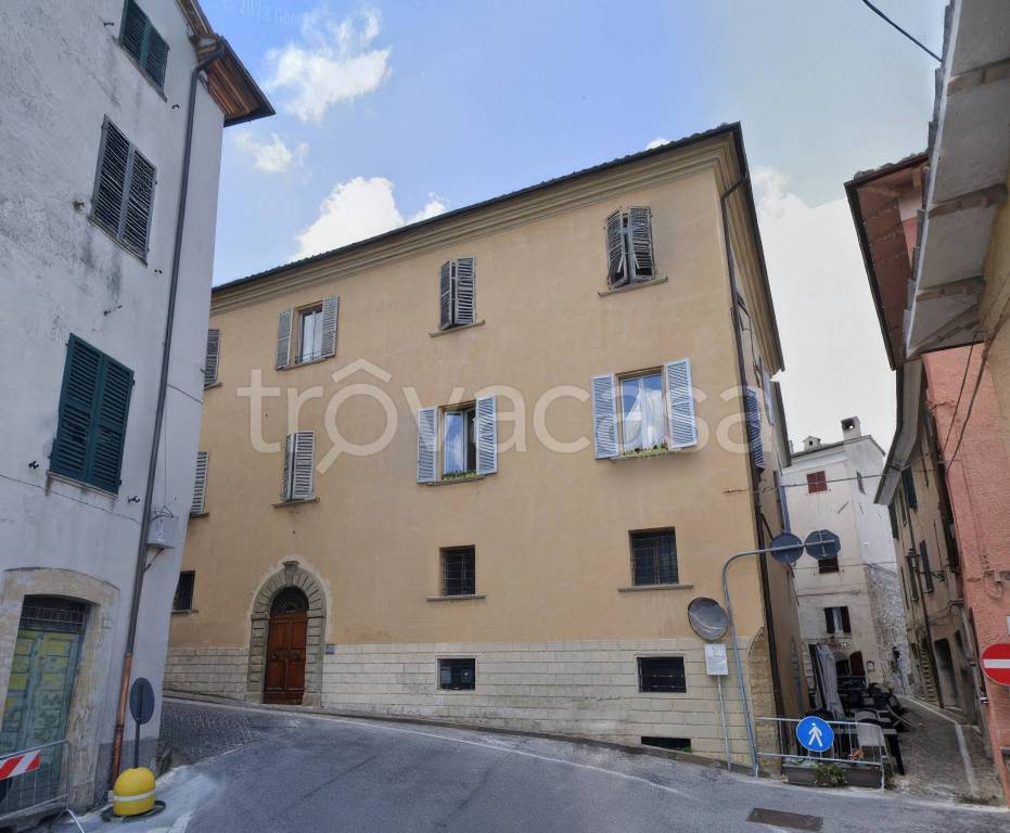 appartamento in vendita ad Arcevia