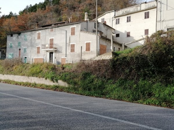 casa indipendente in vendita ad Arcevia