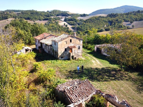 casale in vendita ad Arcevia