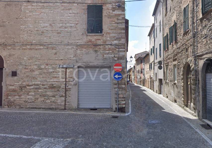 negozio in vendita ad Arcevia