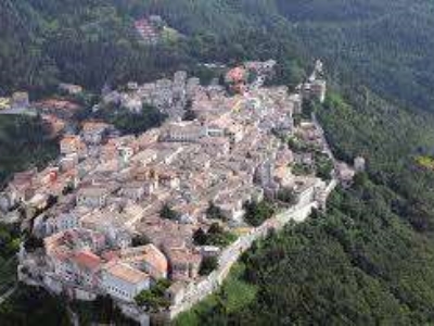 casa indipendente in vendita ad Arcevia in zona Piticchio