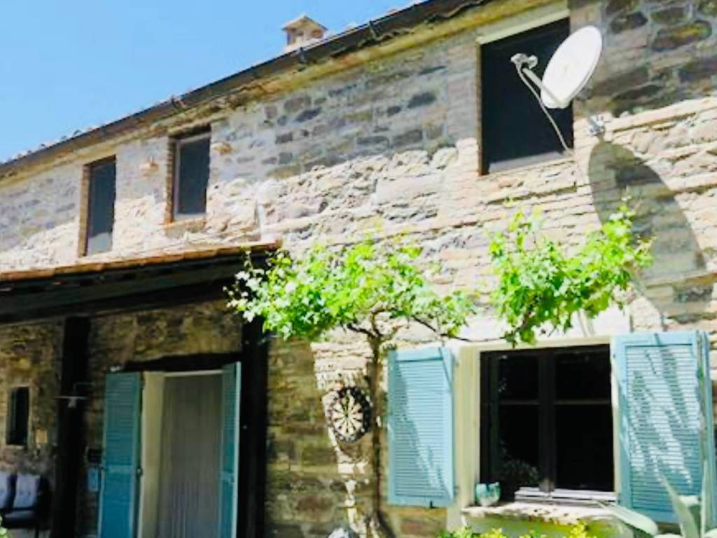 casa indipendente in vendita ad Arcevia