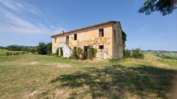 casa indipendente in vendita ad Arcevia