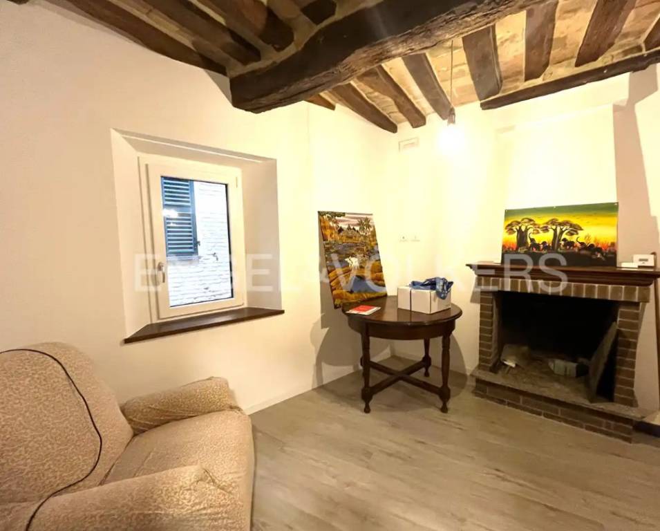 appartamento in vendita ad Arcevia in zona Piticchio