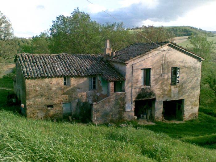 casa indipendente in vendita ad Arcevia in zona Castiglioni