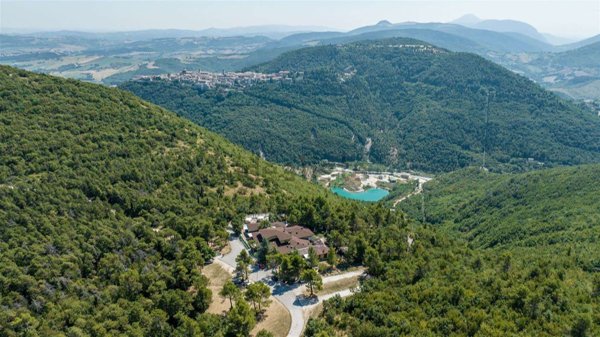 villa in vendita ad Arcevia