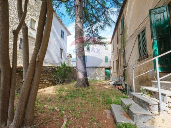 appartamento in vendita ad Arcevia